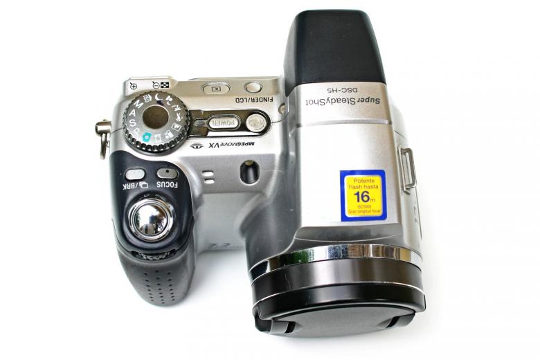 Free stock image of point and shoot camera created by homero chapa