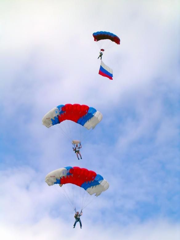 Free stock image of Skydivers  created by 2happy