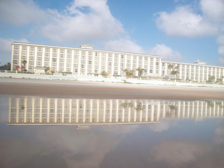 Free stock image of Reflection created by Shelby G