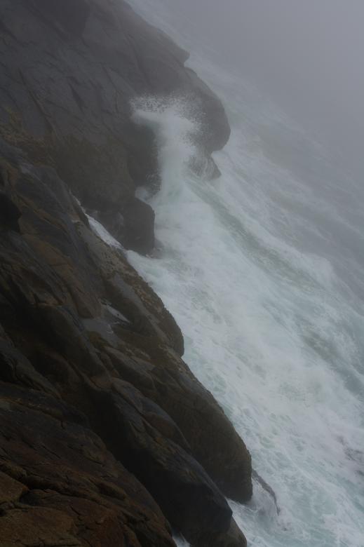 Free stock image of Smashing waves created by Danny Ouellet