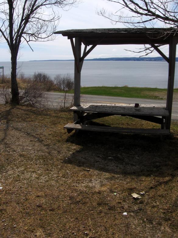 Free stock image of Picnic bench created by Danny Ouellet