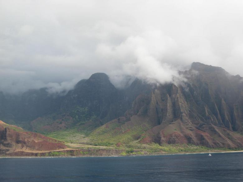 Free stock image of Hawaiian mountainside created by Felix Hernandez