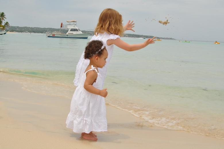 Free stock image of Young girls at the beach created by Joey Crowley