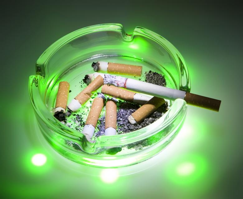 Free stock image of Glass Ashtray with Cigarettes created by 2happy
