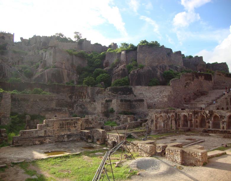 Free stock image of Golconda Fort in Hyderbad created by Tona sam
