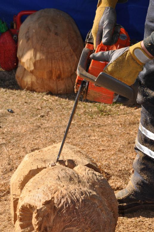 Free stock image of Craftsman is working with chainsaw created by Tomas Adomaitis