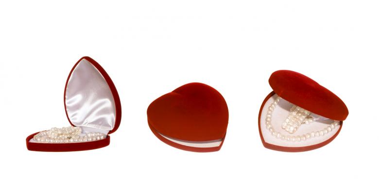Free stock image of heart shaped red box created by 2happy