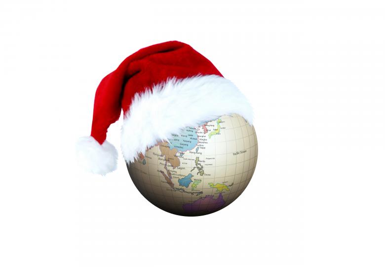 Free stock image of Christmas Globe created by Diana
