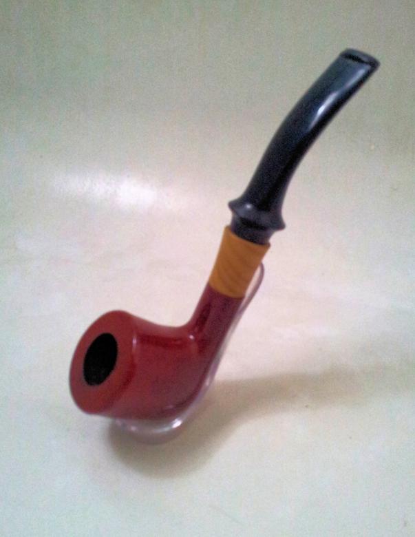 Free stock image of Smoking Pipe over white background created by David Pellon