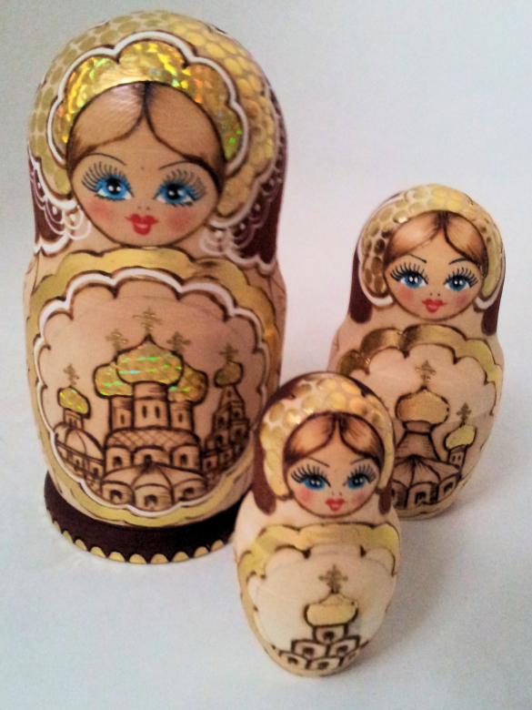 Free stock image of Matryoshka dolls created by David Pellon