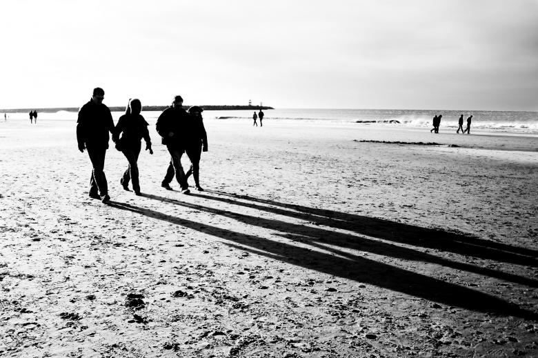 Free stock image of People walking on the beach created by Luka
