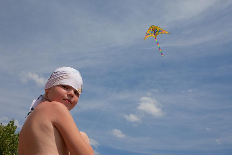 Free stock image of Boy plays kite created by 2happy