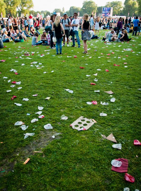 Free stock image of Scattered trash on grass created by Luka