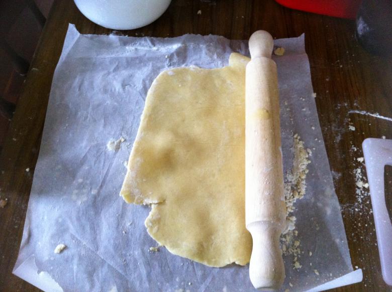 Free stock image of dough and rolling pin created by mlle