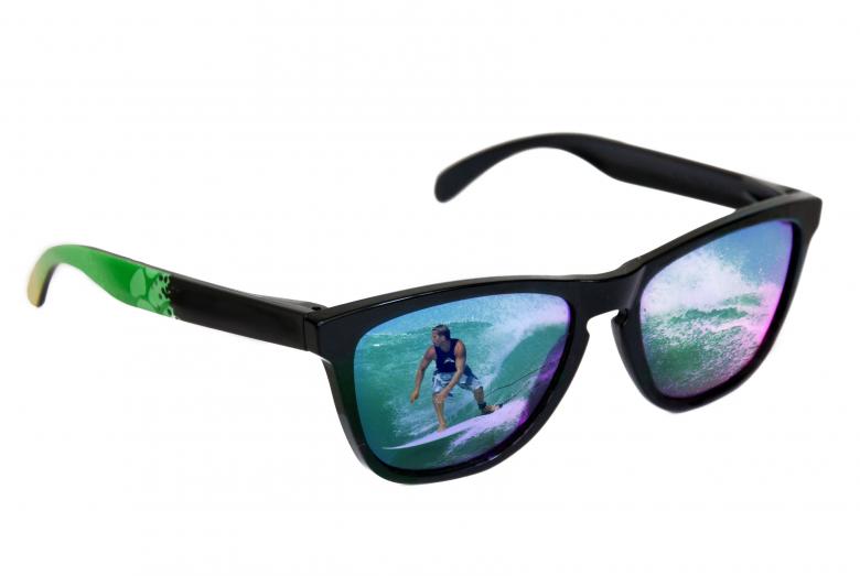 Free stock image of Sunglasses with surfer reflection created by Luka