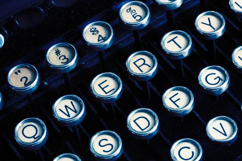 Free stock image of Antique Typewriter Close-up created by Nicolas Raymond