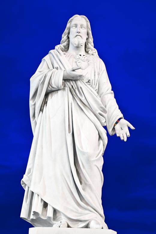 Free stock image of Jesus Statue created by Nicolas Raymond