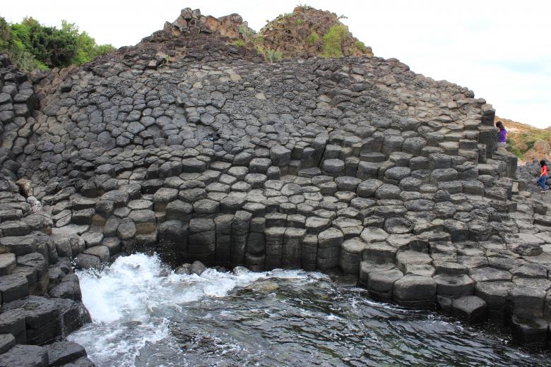 Free stock image of Rocky Shore created by Bluesun