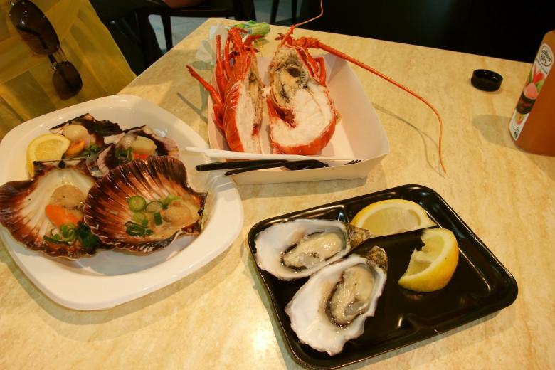 Free stock image of Seafood Lunch created by Steve Tsoi