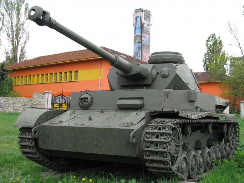 Free stock image of Tank Meibach T-4 created by Yuliy Ganev