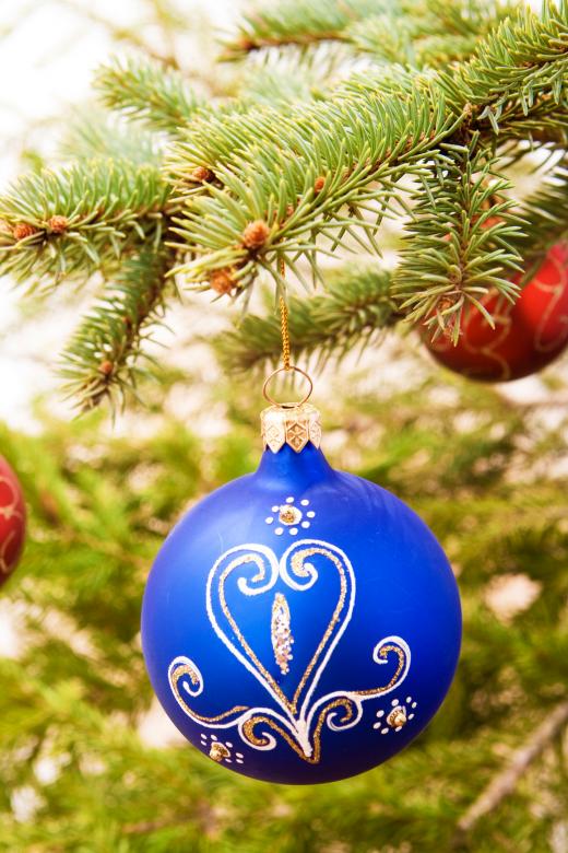 Free stock image of Christmas ball created by 2happy