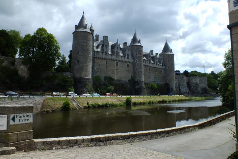 Free stock image of Large Castle created by Stephan Gerlach