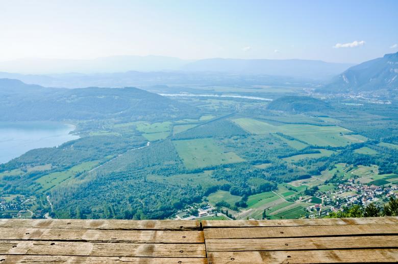 Free stock image of Legde over lanscape created by Luka