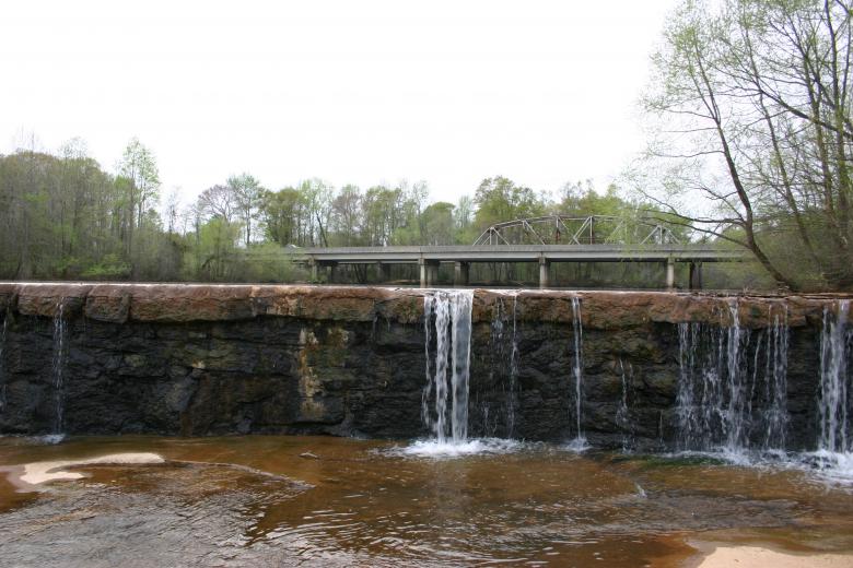 Free stock image of Old abandoned dam created by Clifford M. Kinsman