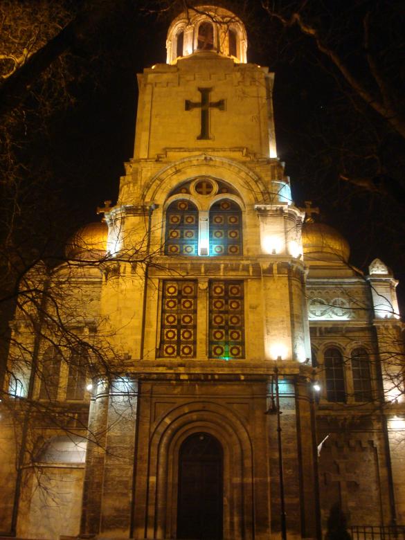 Free stock image of Varna cathedral at night created by Boris Kyurkchiev