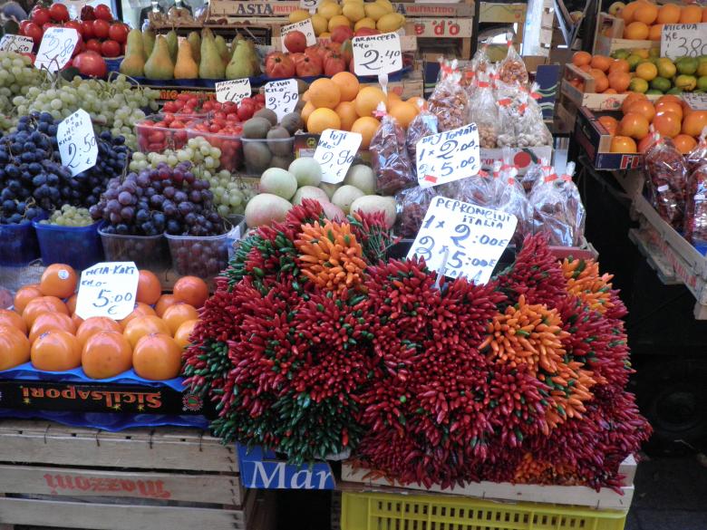 Free stock image of Fruits and vegetables market created by Boris Kyurkchiev