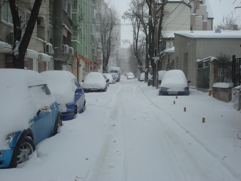 Free stock image of Snowy street created by Boris Kyurkchiev