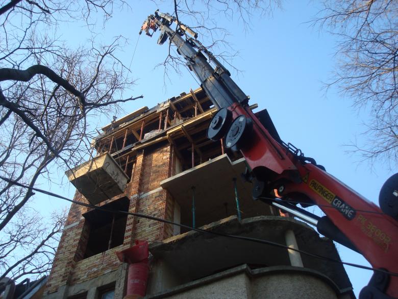 Free stock image of Construction crane created by Boris Kyurkchiev