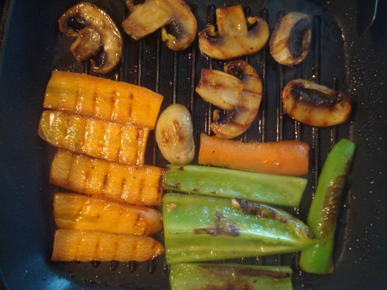 Free stock image of Cooking vegetables created by Boris Kyurkchiev