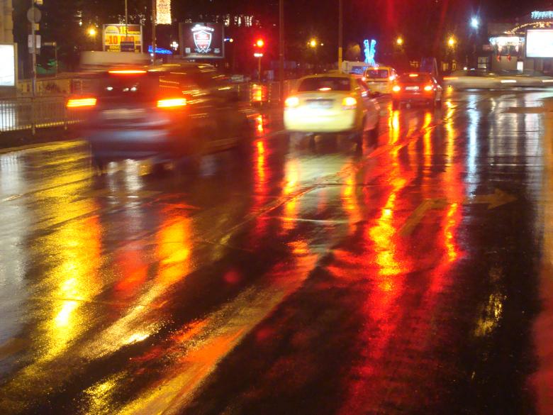 Free stock image of Traffic at night created by Boris Kyurkchiev