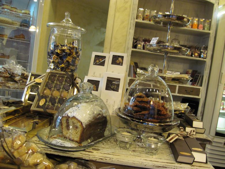 Free stock image of Pastry shop created by Boris Kyurkchiev