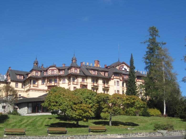 Free stock image of Alpine hotel created by Boris Kyurkchiev