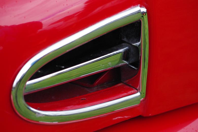 Free stock image of Ford Chrome Surround created by KEITH ALLEN