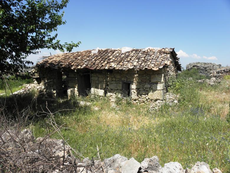 Free stock image of Very old house more than a century created by Yuliy Ganev