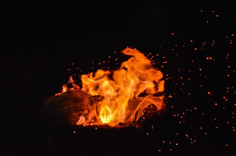Free stock image of Fire from a pot created by Pugalenthi Iniabarathi
