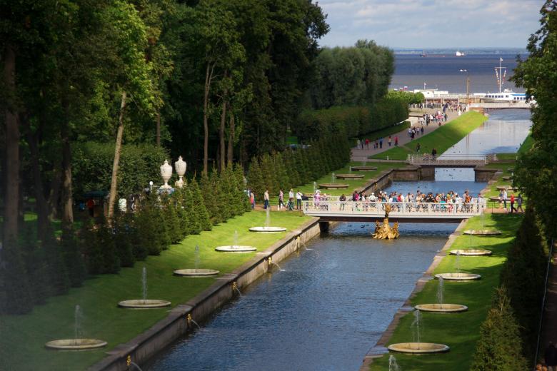 Free stock image of Peterhof Palace garden created by 2happy