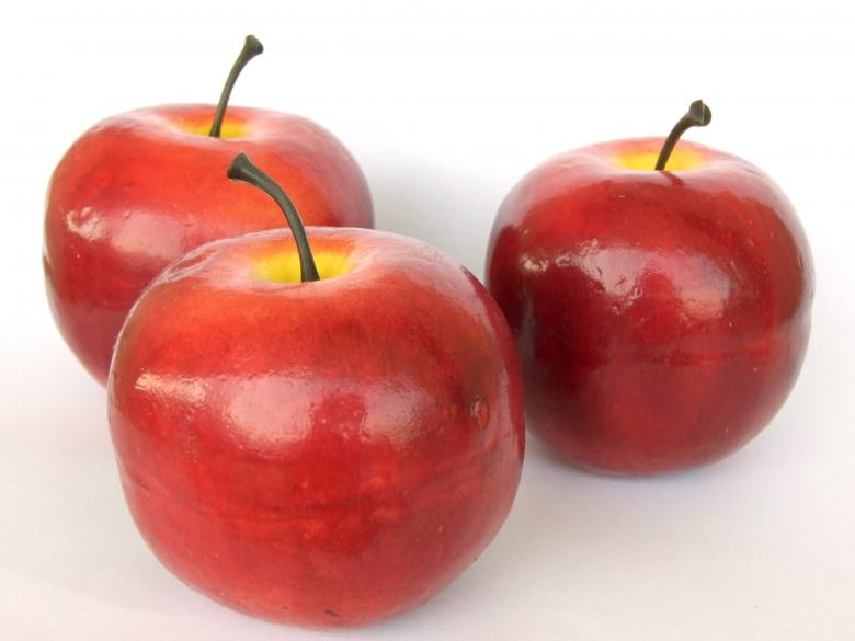 Free stock image of Plastic apples created by Matan Reichman