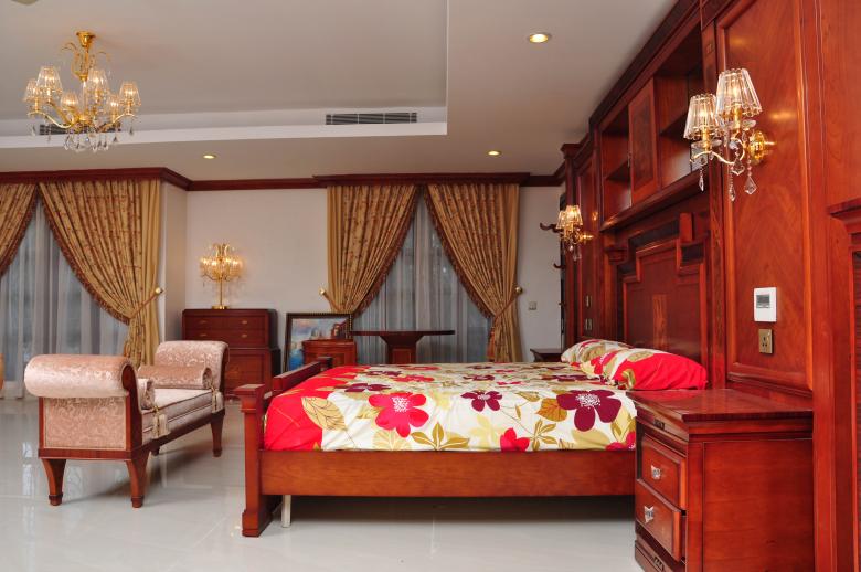 Free stock image of Royal Bedroom created by DEEPU DAS