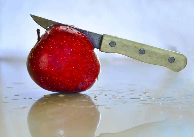 Free stock image of Knife in Apple created by DEEPU DAS