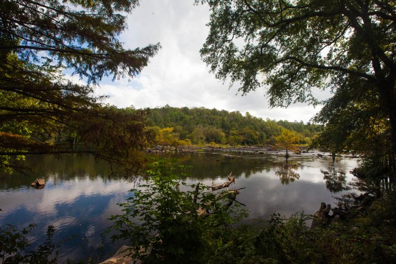 Free stock image of Beavers Bend waterscape created by Jared Davidson
