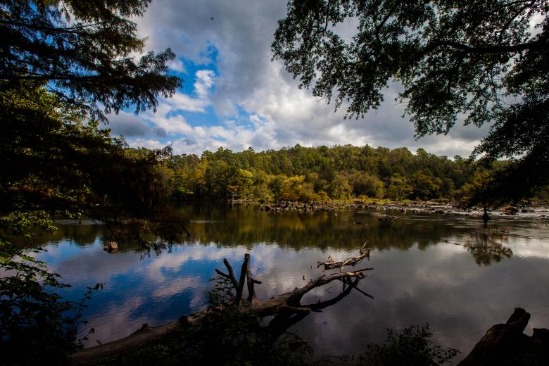Free stock image of Beavers Bend waterscape created by Jared Davidson