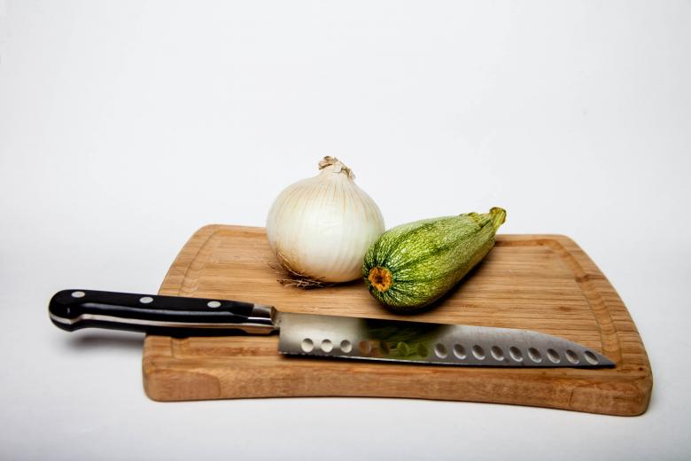 Free stock image of Wooden cutting board with vegetables created by Jared Davidson