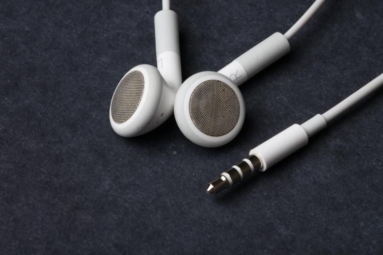 Free stock image of Headphones created by Jared Davidson