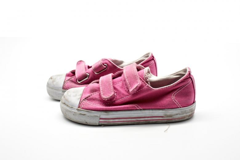 Free stock image of Old pink sneakers created by homero chapa