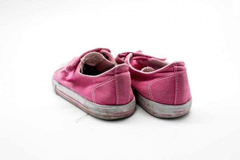 Free stock image of Old pink sneakers created by homero chapa