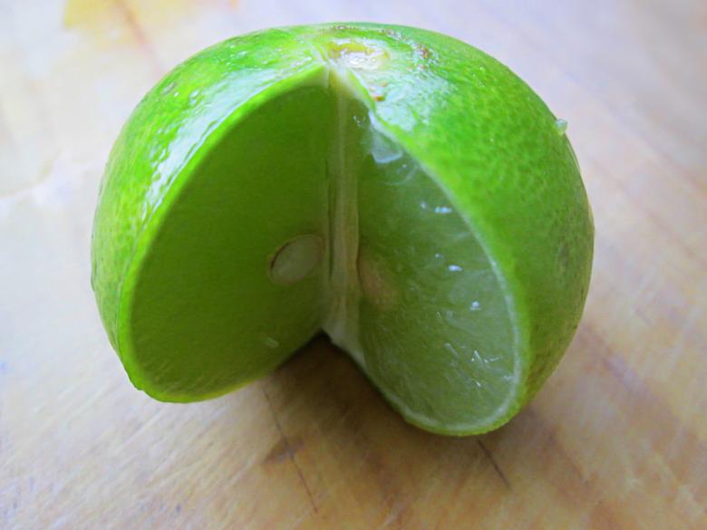 Free stock image of Fresh lemon isolated created by Galayanee